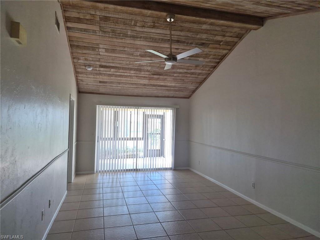 9377 Lennex Ln Property Photo 7