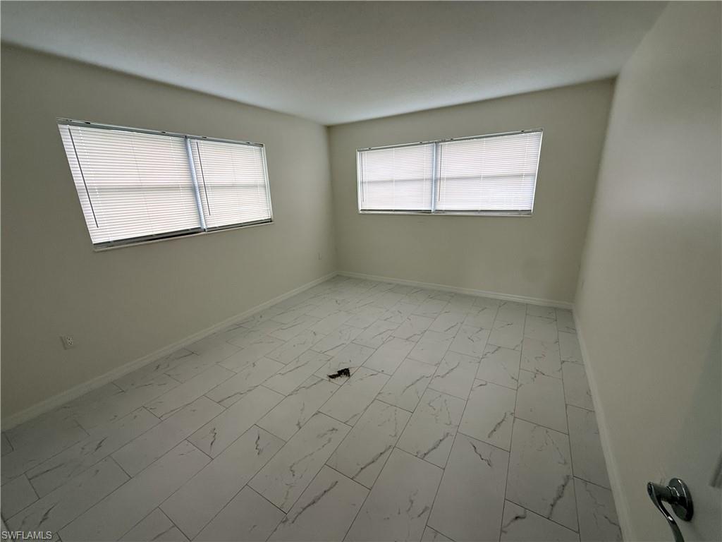 3225 E Riverside Dr 21b Property Photo 6