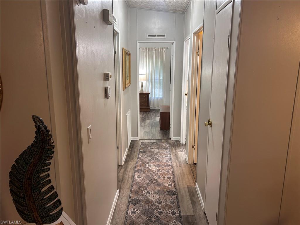 10561 Lake Loop Rd 37m Property Photo 15