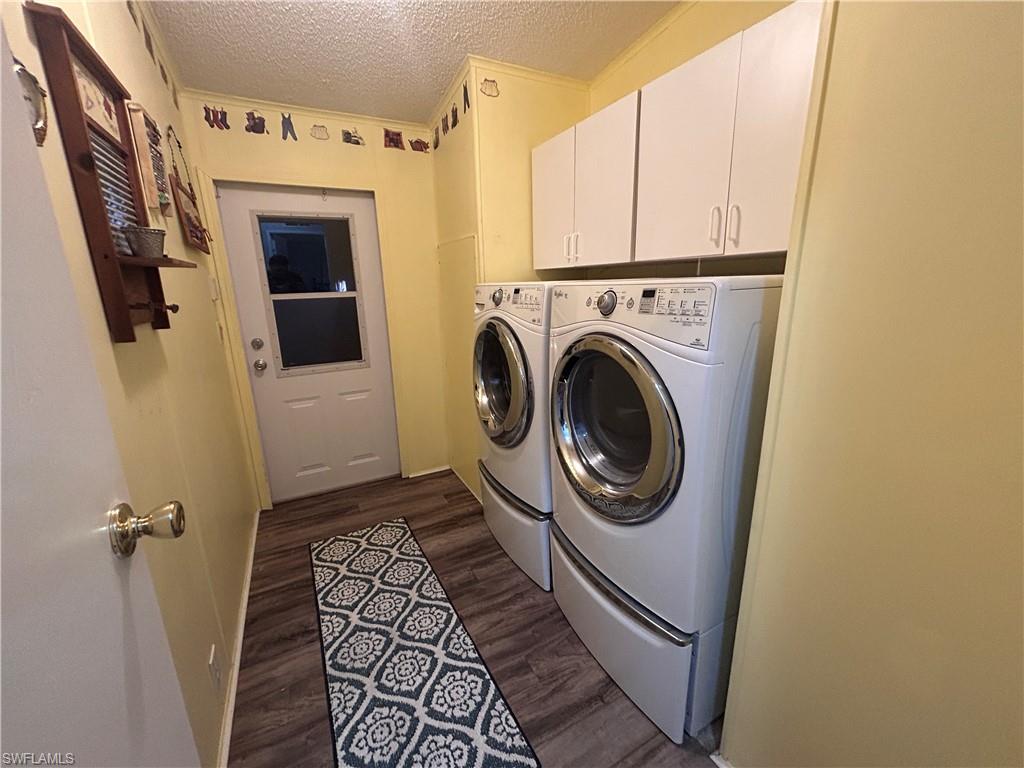 10561 Lake Loop Rd 37m Property Photo 16