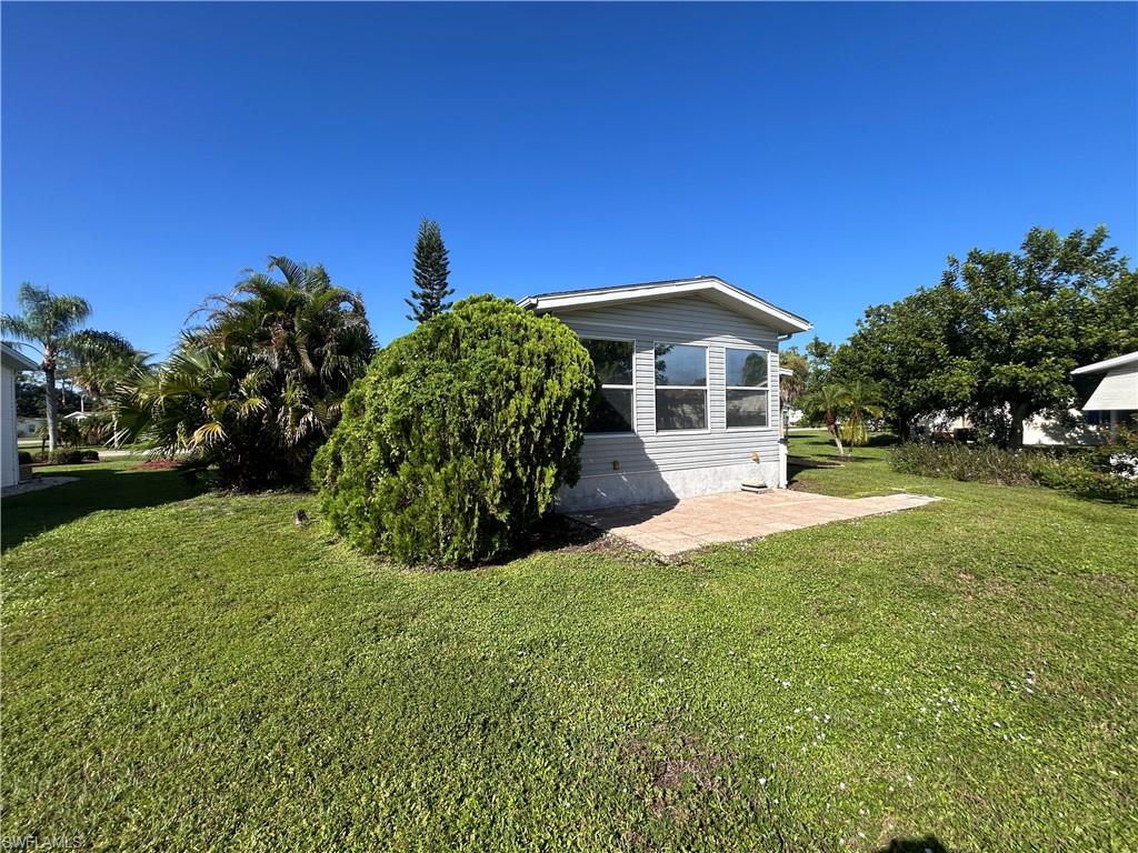 10561 Lake Loop Rd 37m Property Photo 28