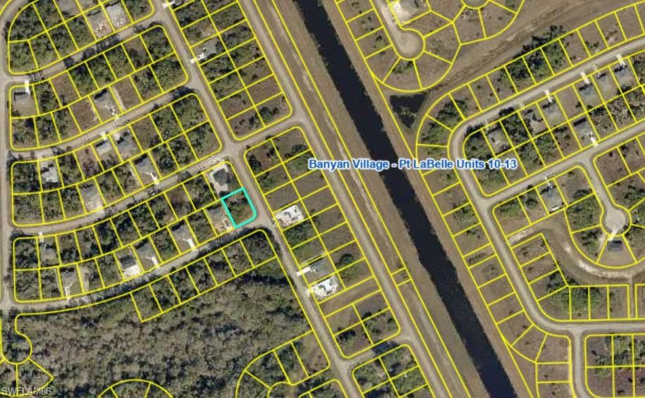 122 Pixie Ave Property Photo 4