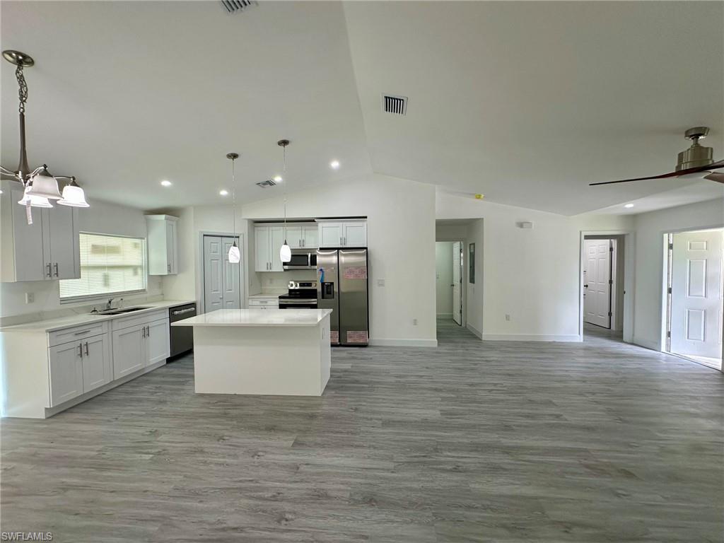 414 Miramar Rd Property Photo 3