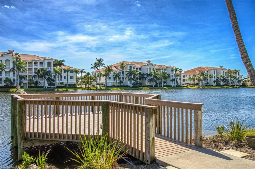 20041 Sanibel View Cir 104 Property Photo 6