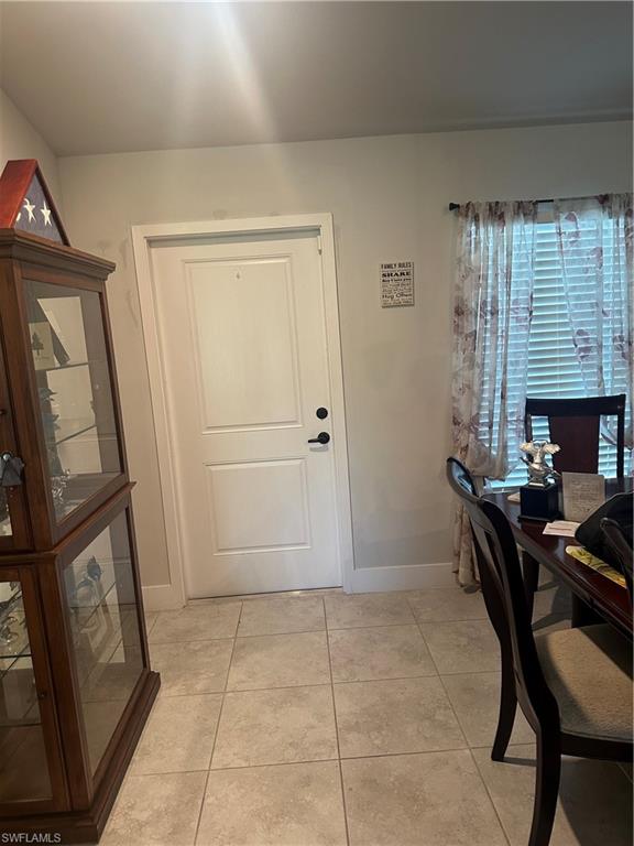 1611 Louis Ave Property Photo 9