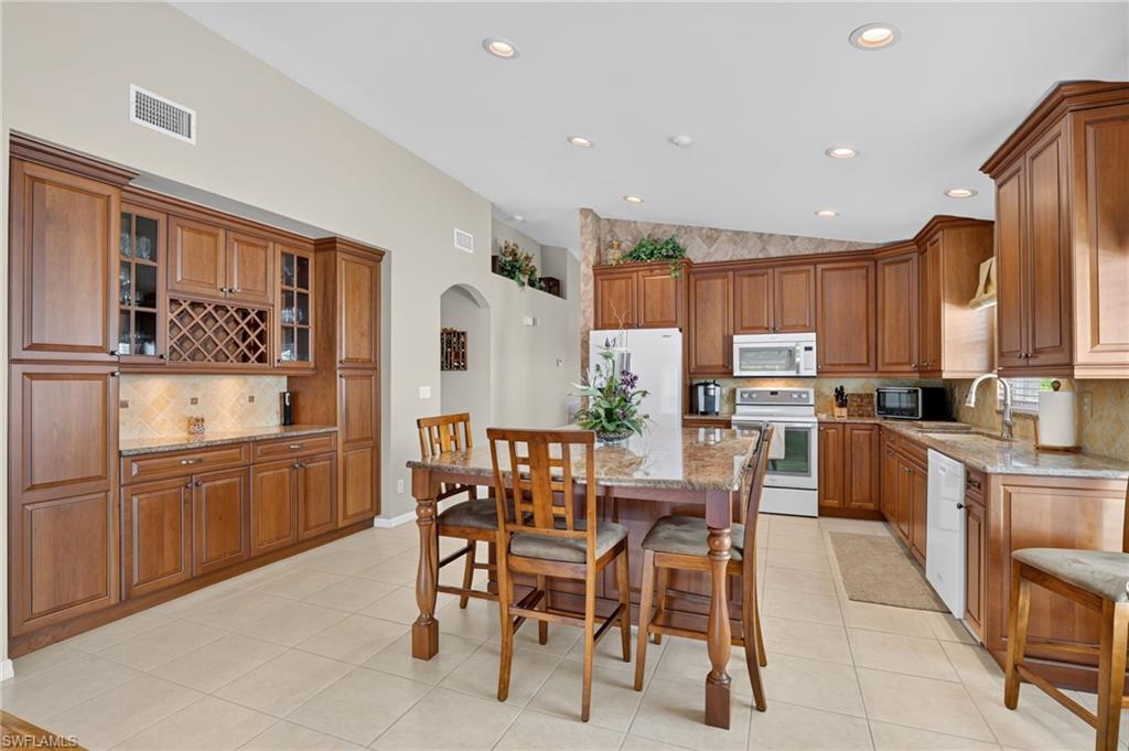 21571 Berwhich Run Property Photo 9