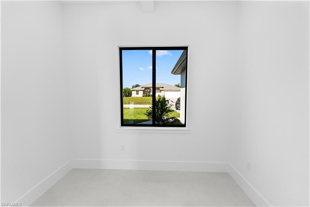 1701 Nw 11th Pl Property Photo 33