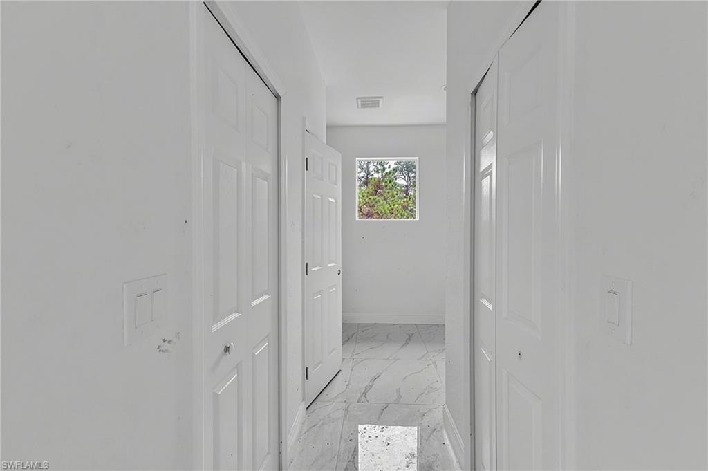 210 Genoa Ave S Property Photo 21