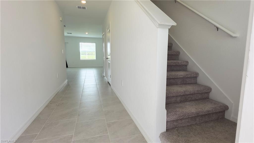11824 Cloverly Ln Property Photo 3