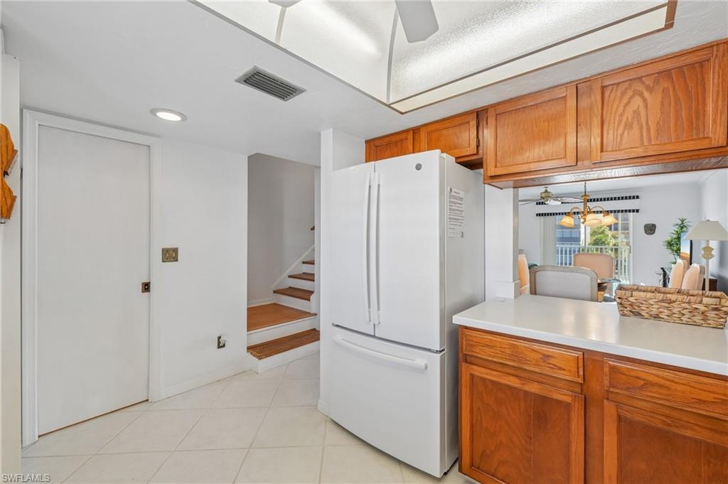 4521 Bay Beach Ln 326 Property Photo 5