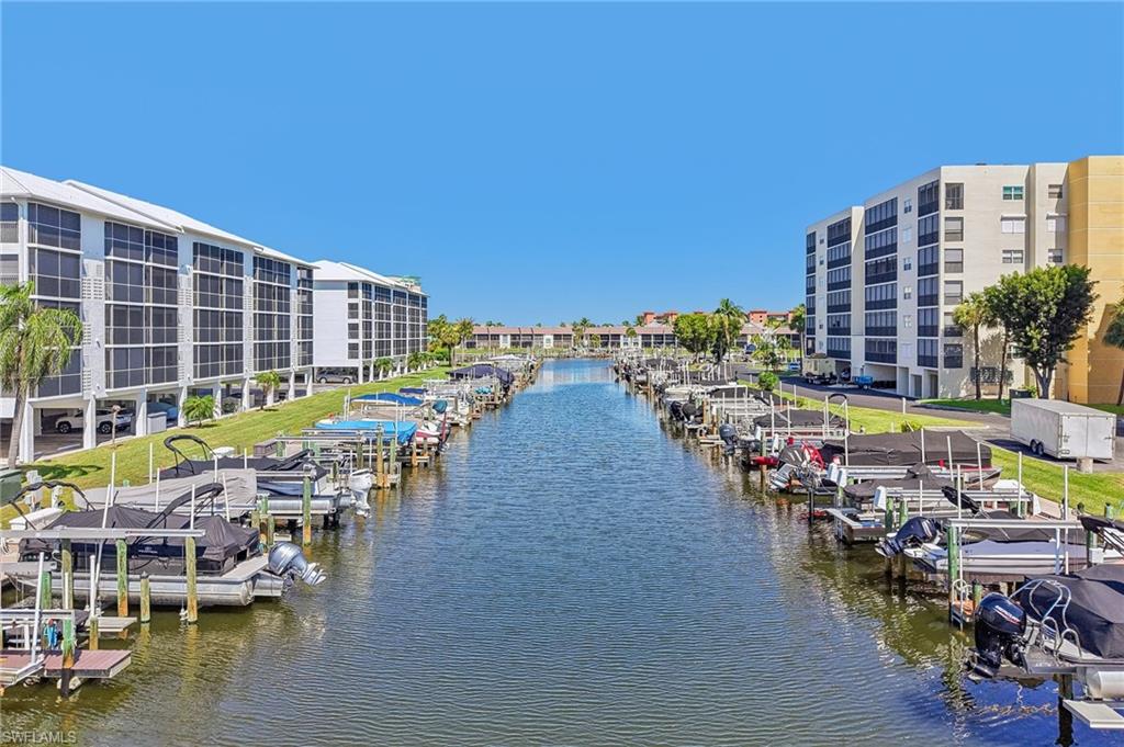 4521 Bay Beach Ln 326 Property Photo 24