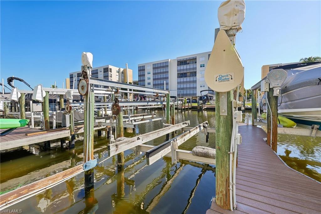 4521 Bay Beach Ln 326 Property Photo 32