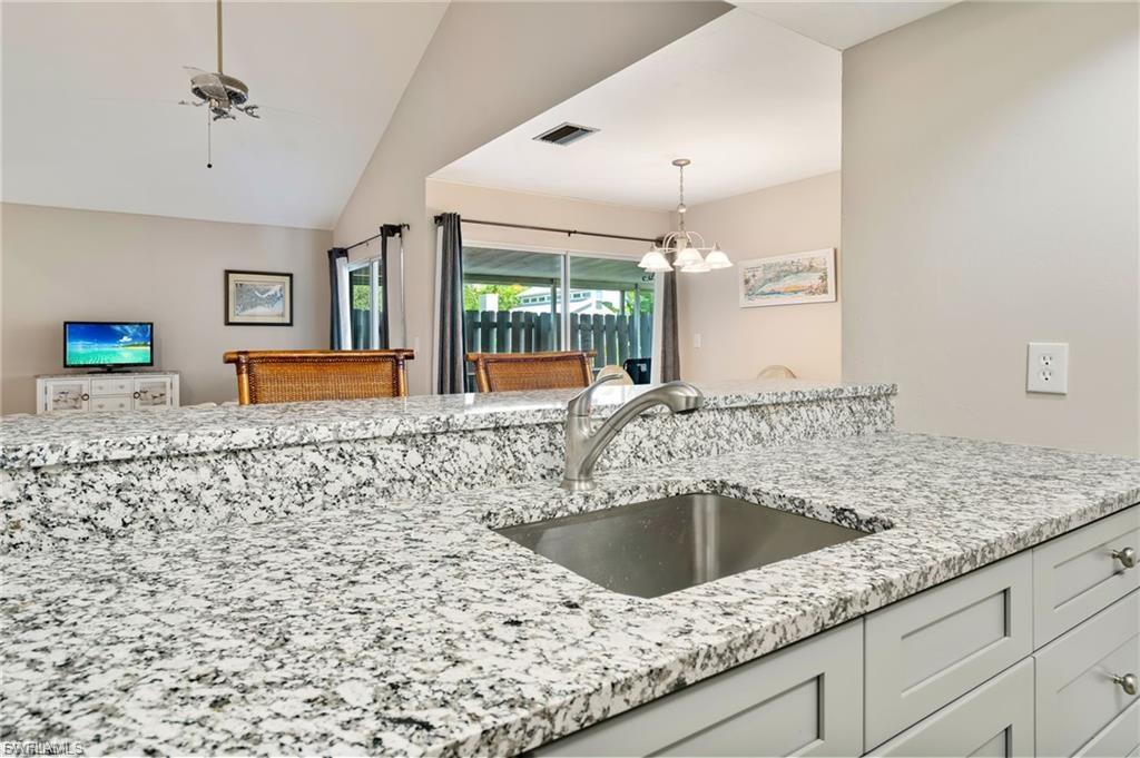 6226 Timberwood Cir 119 Property Photo 12