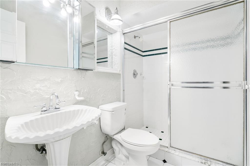 6226 Timberwood Cir 119 Property Photo 17