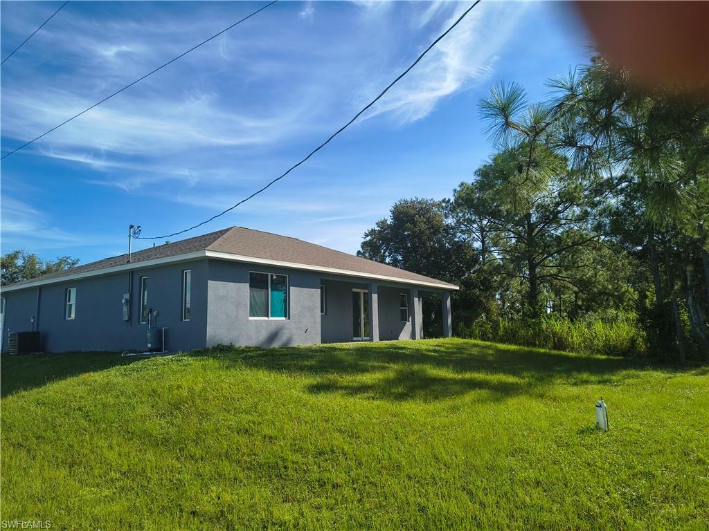 2919 52nd St W Property Photo 3