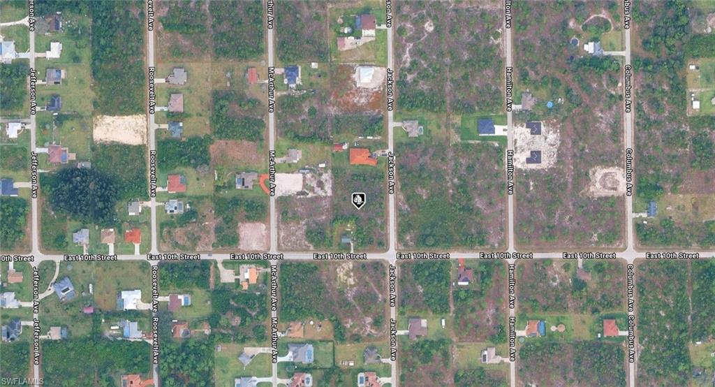 1003 Jackson Ave Property Photo 2