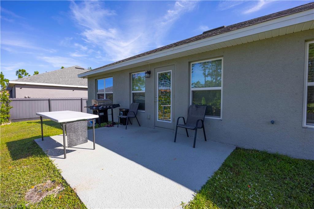 1911 Lemona Ave Property Photo 13