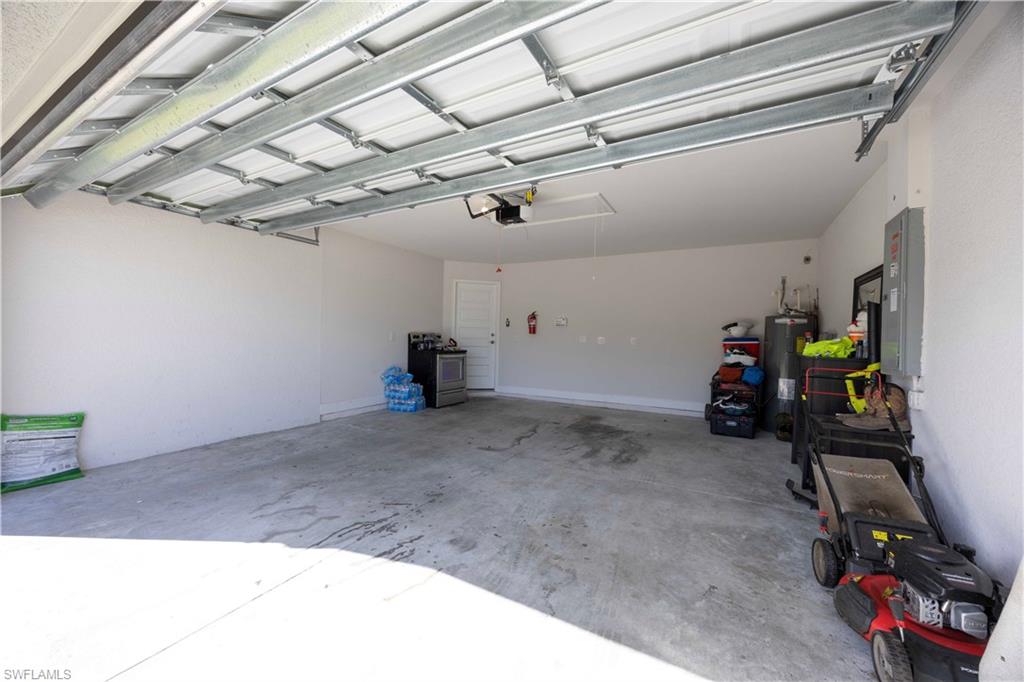 1911 Lemona Ave Property Photo 15