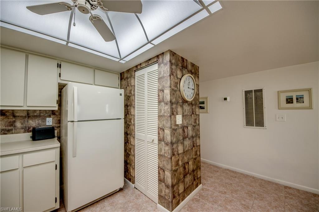 2532 Estero Blvd 305 Property Photo 5