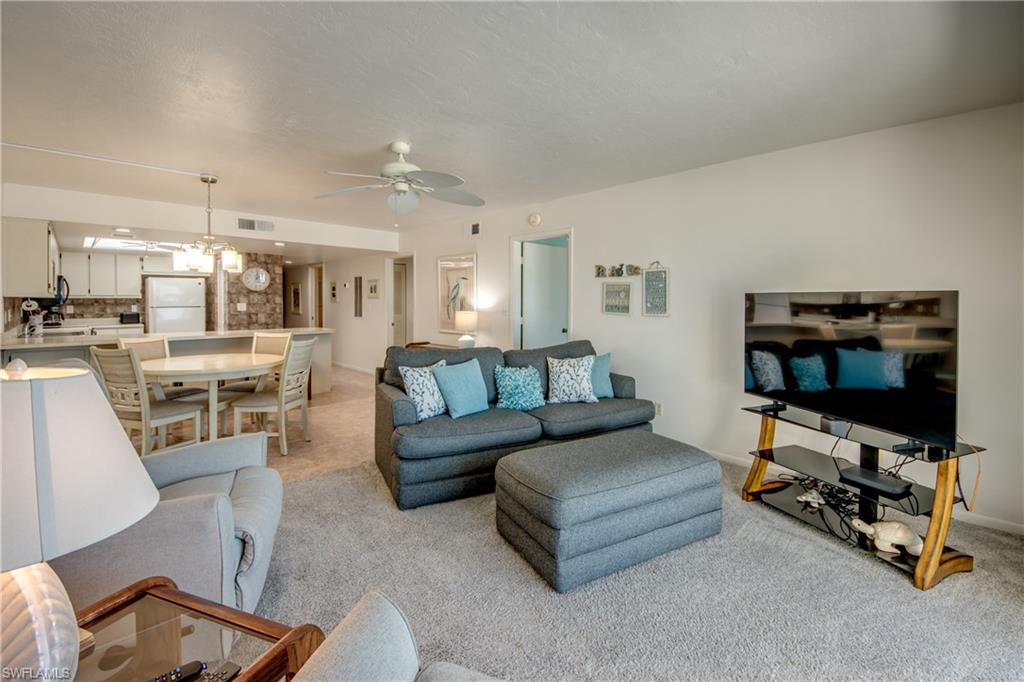 2532 Estero Blvd 305 Property Photo 11