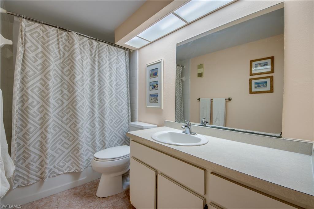 2532 Estero Blvd 305 Property Photo 18