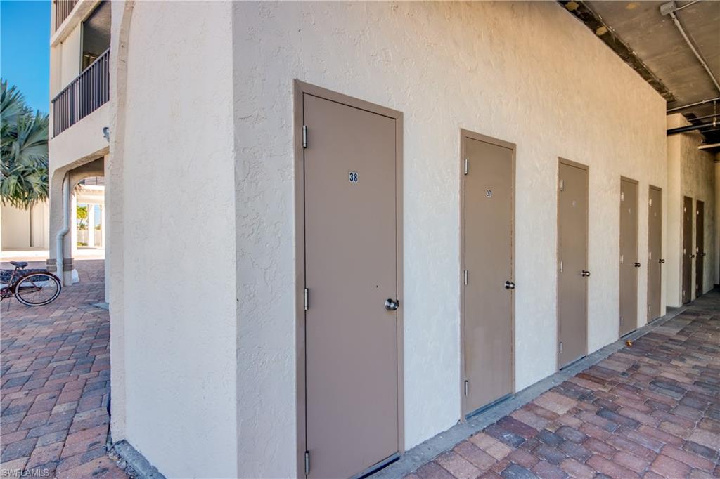 2532 Estero Blvd 305 Property Photo 33