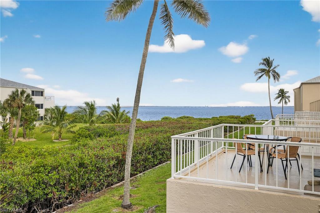 200 Periwinkle Way 232 Property Photo 2