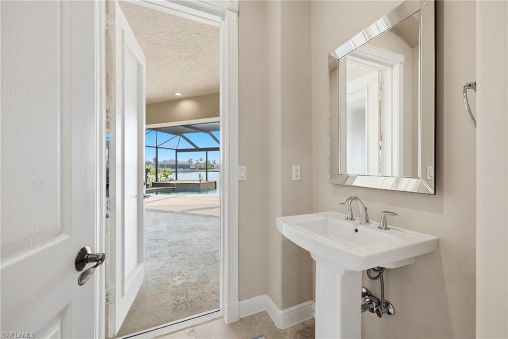 1805 Harbour Cir Property Photo 24