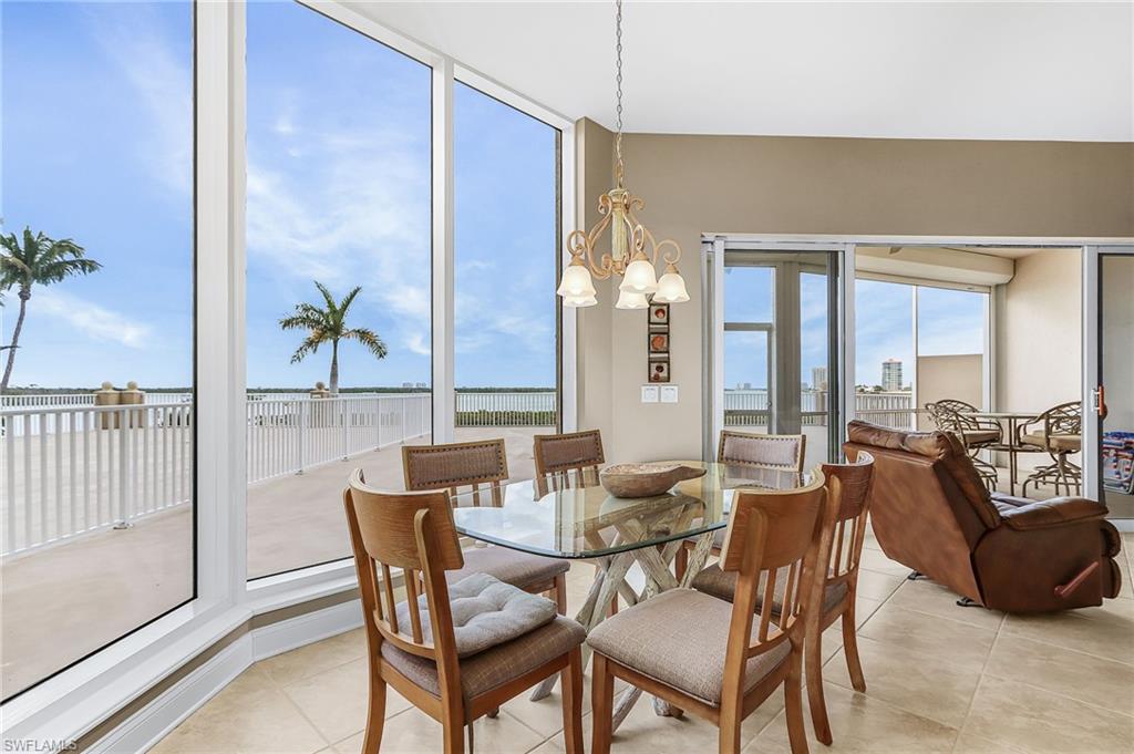 4137 Bay Beach Ln 522 Property Photo 6