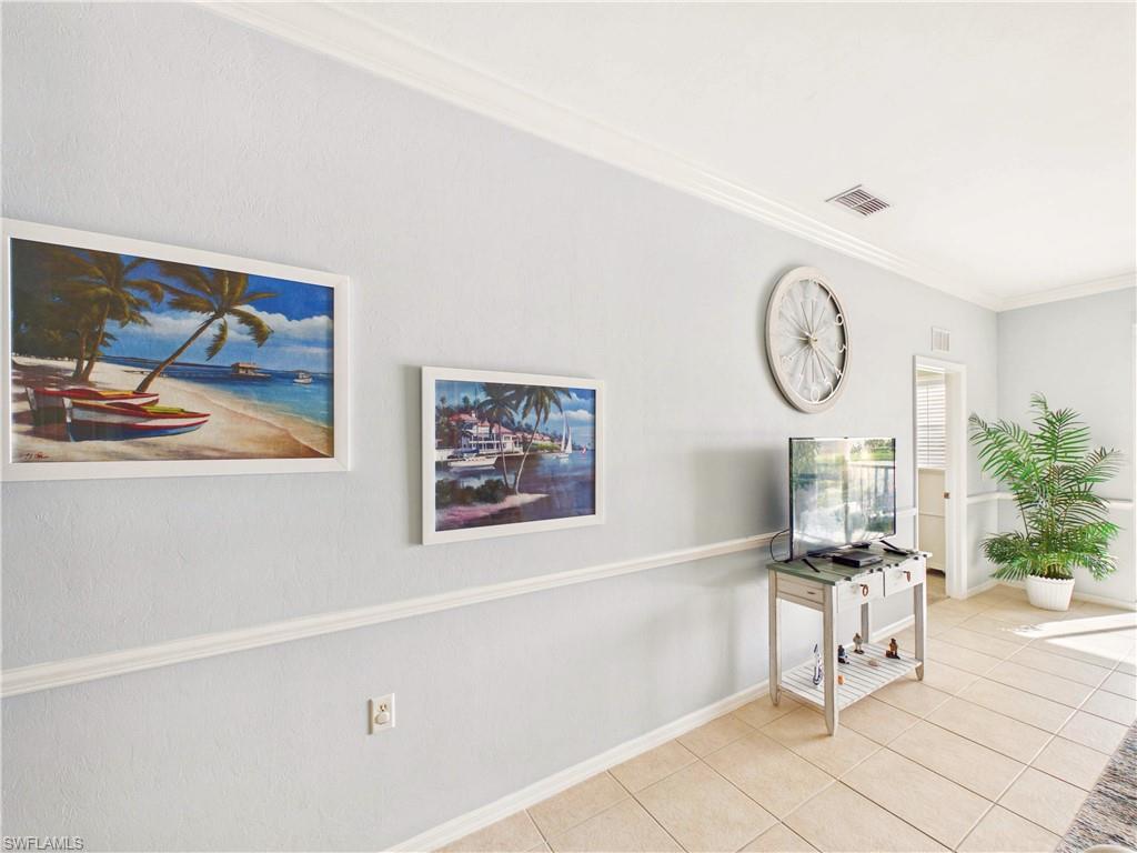 10381 Butterfly Palm Dr 944 Property Photo 2