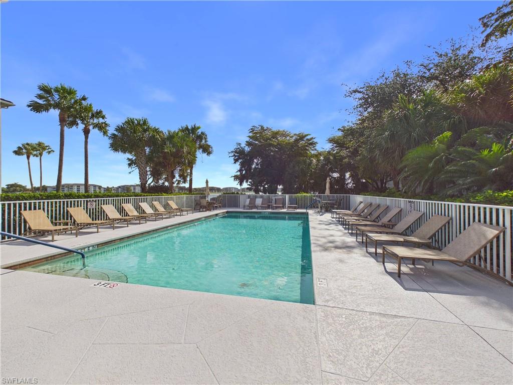 10381 Butterfly Palm Dr 944 Property Photo 24
