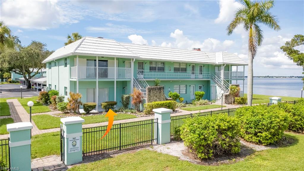 3225 E Riverside DR 21B Property Photo 1