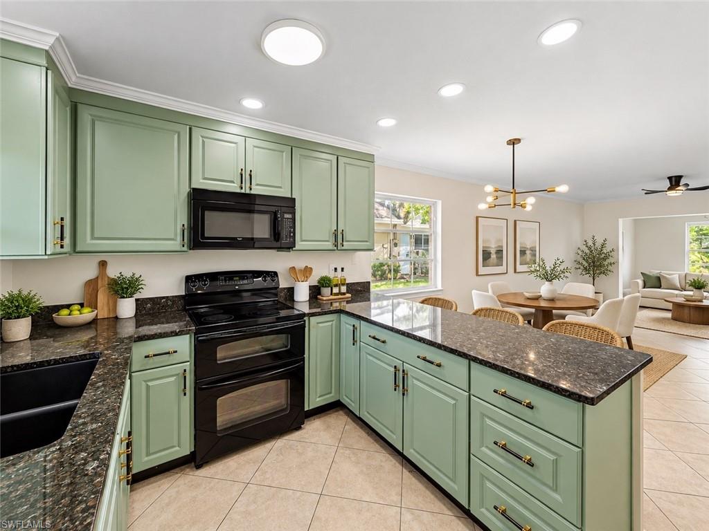 2214 Gardenia Way Property Photo 4