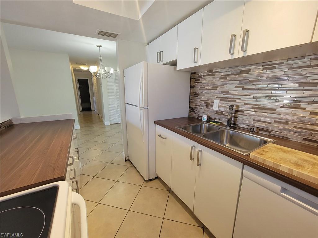 3284 Royal Canadian Trce 4 Property Photo 5