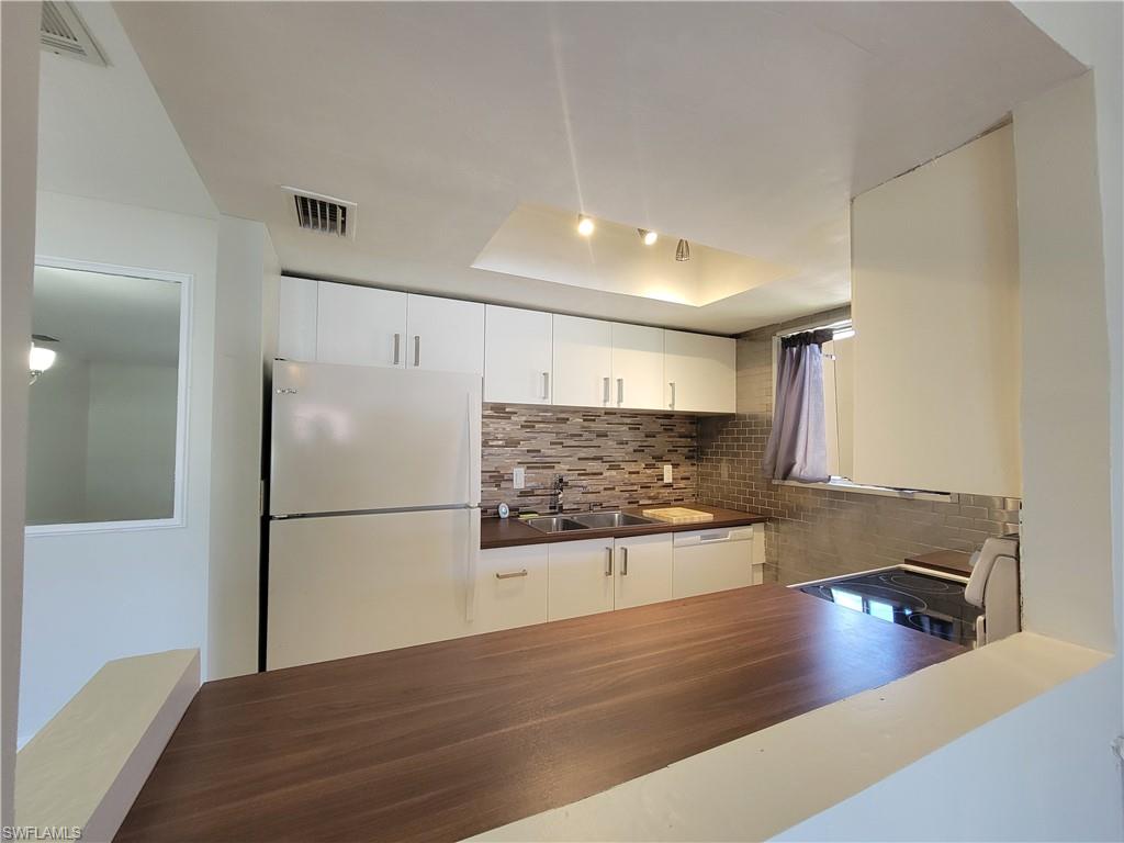 3284 Royal Canadian Trce 4 Property Photo 6