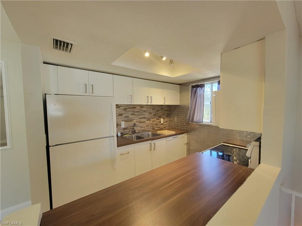 3284 Royal Canadian Trce 4 Property Photo 10