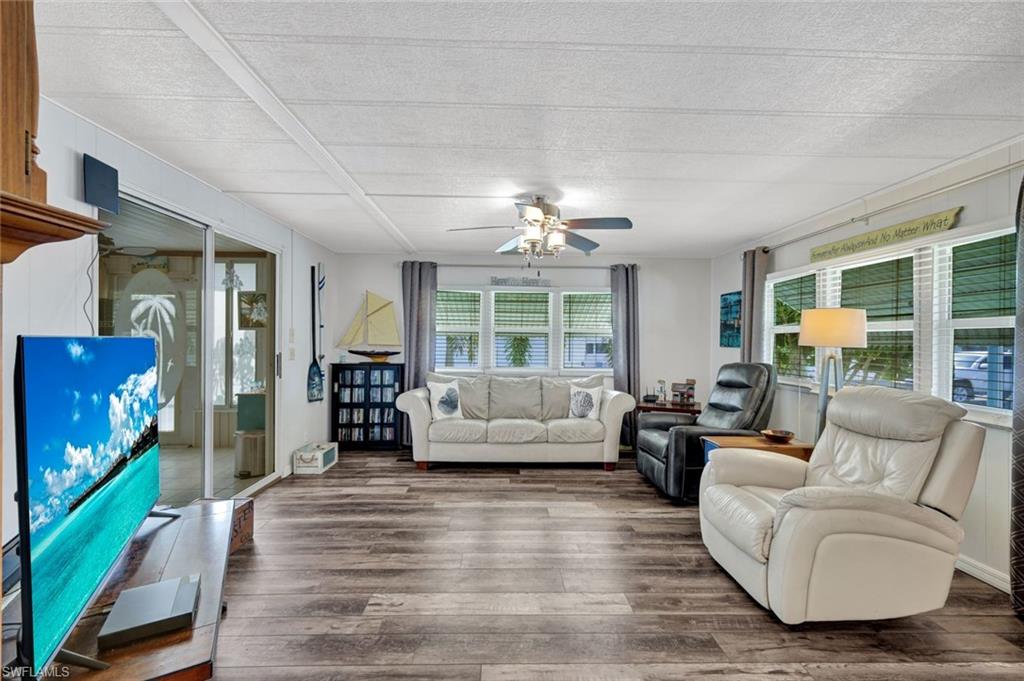 16049 Hibiscus Way Property Photo 9