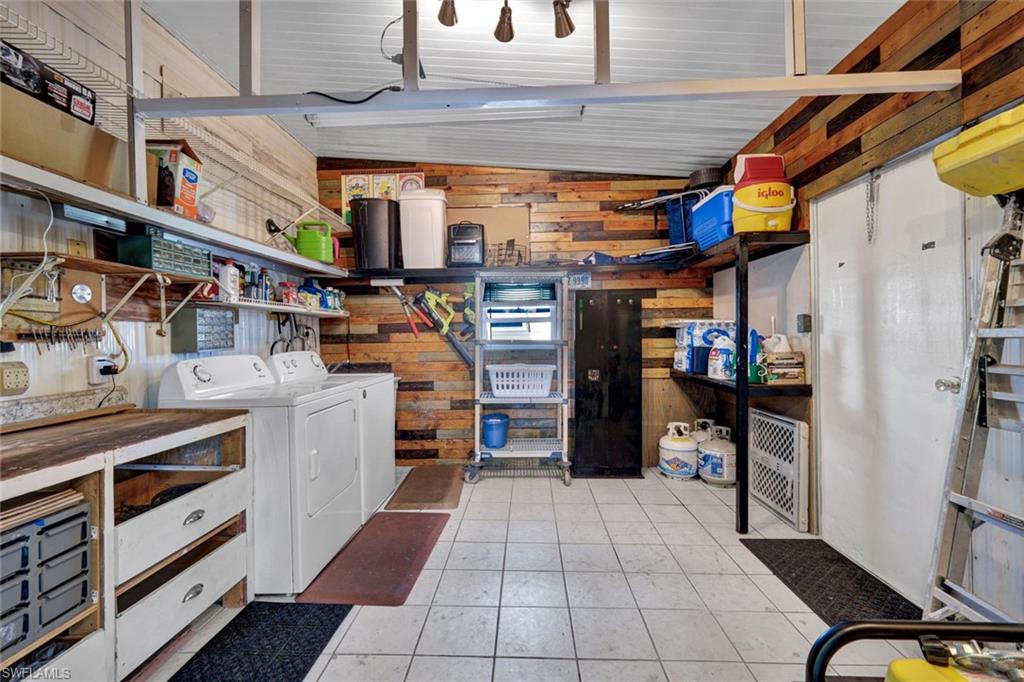 16049 Hibiscus Way Property Photo 23
