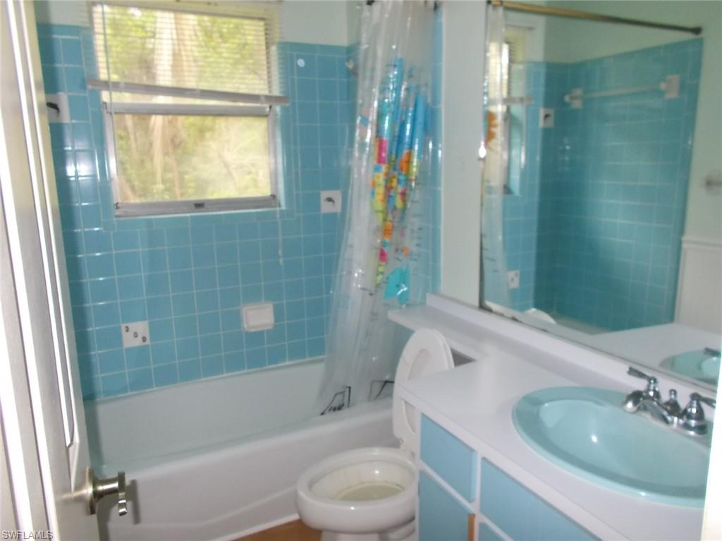 7076 Maida Ln Property Photo 7