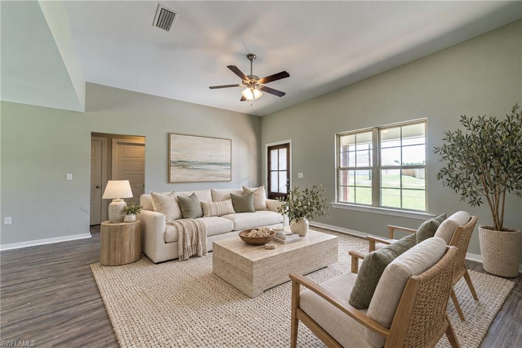 6123 Hendley Ct Property Photo 4