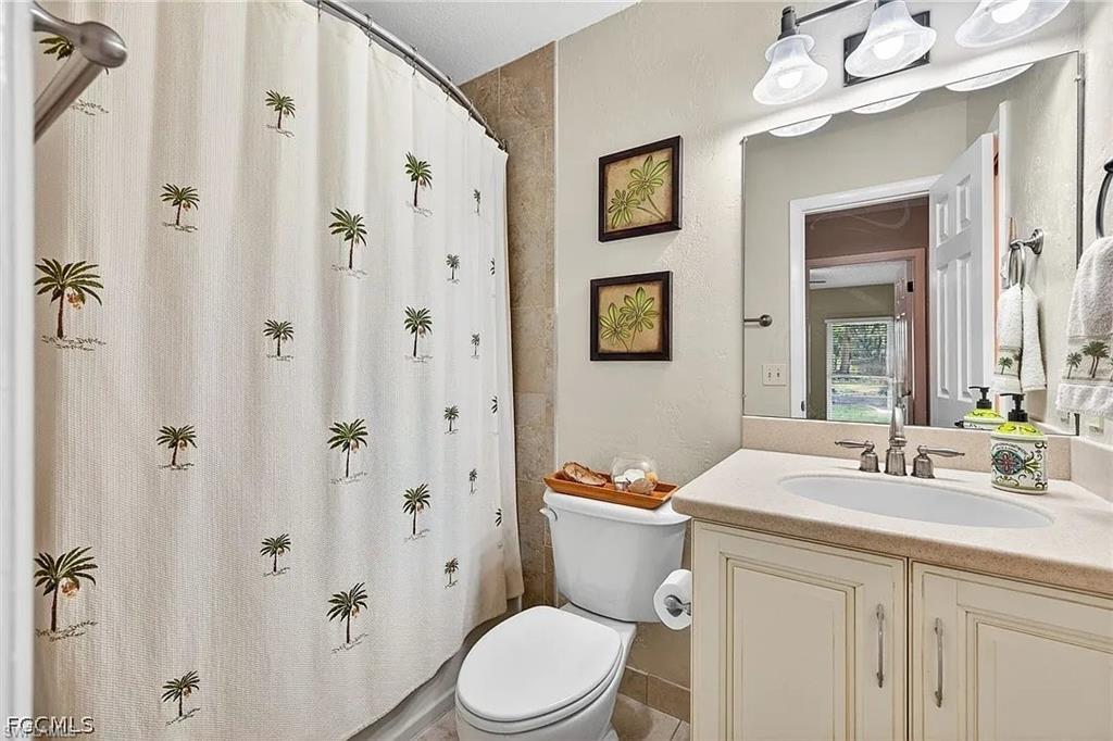 4257 Island Cir 3 Property Photo 24