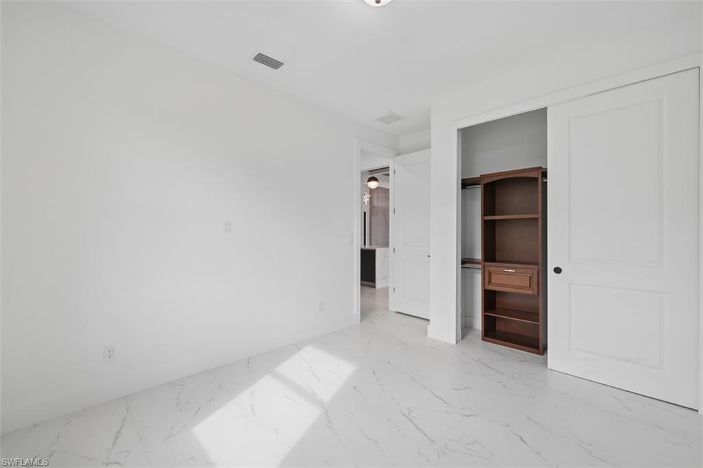3205 11th St W Property Photo 20