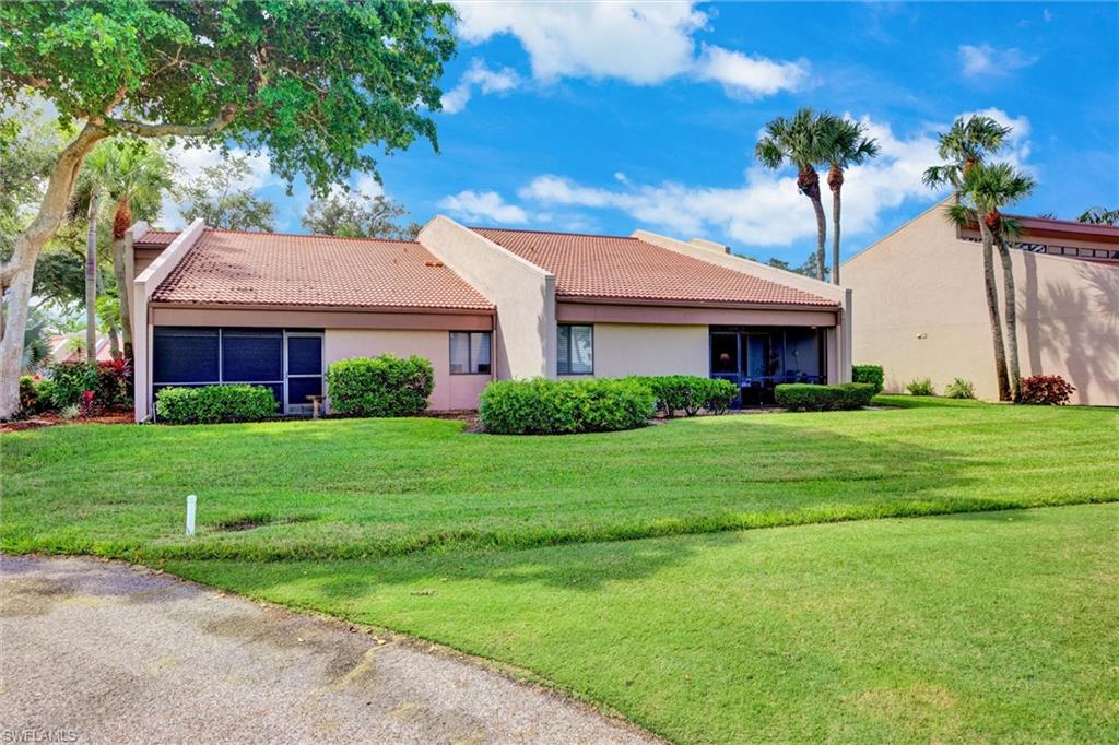 4561 S Landings Dr Property Photo 4