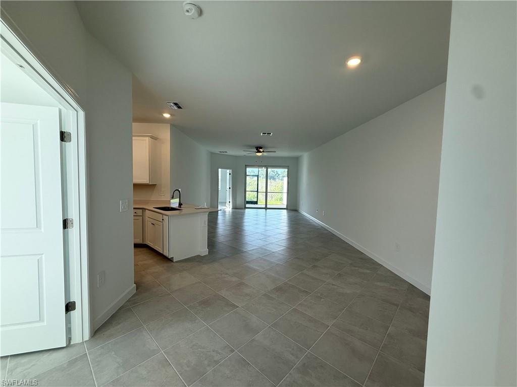 18822 Copperhead Ct N Property Photo 5