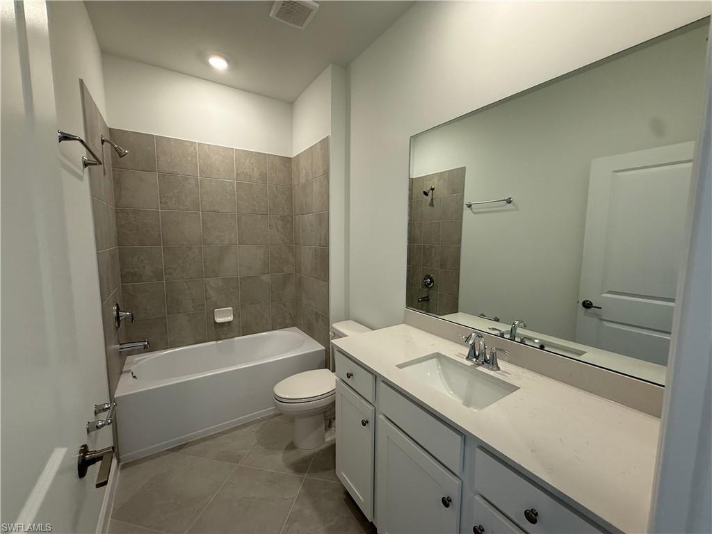 18822 Copperhead Ct N Property Photo 9