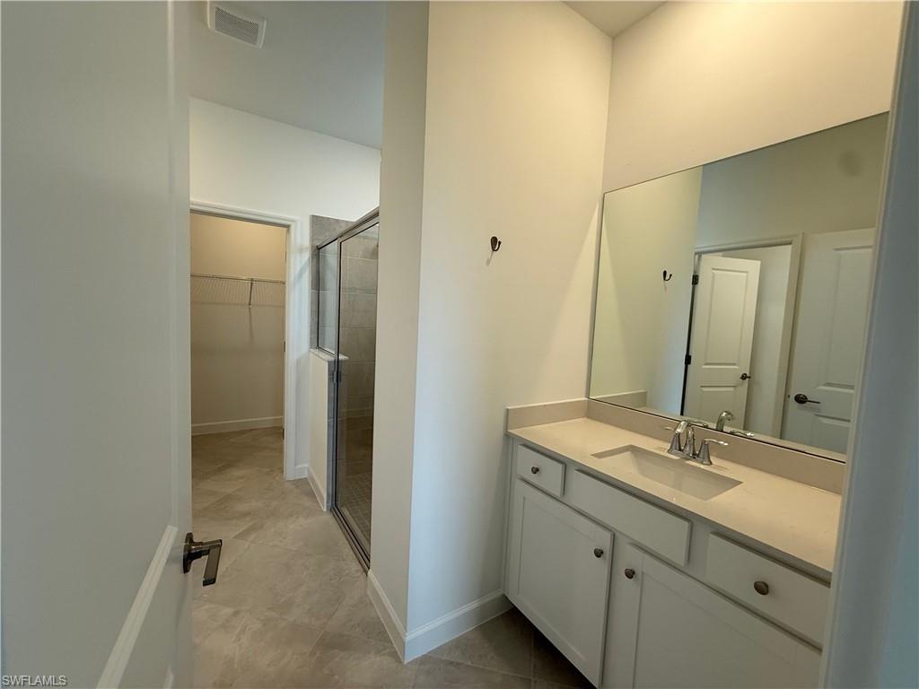 18822 Copperhead Ct N Property Photo 11