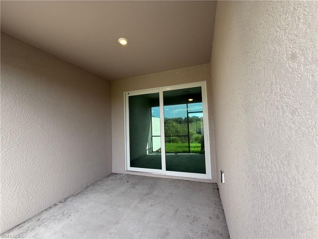 18822 Copperhead Ct N Property Photo 24