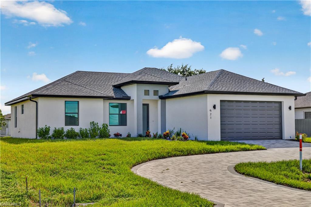 921 Chiquita Blvd N Property Photo 3