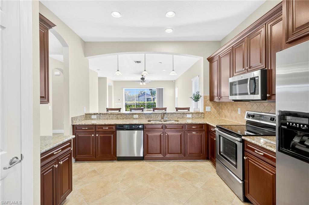 11107 Laughton Cir Property Photo 7