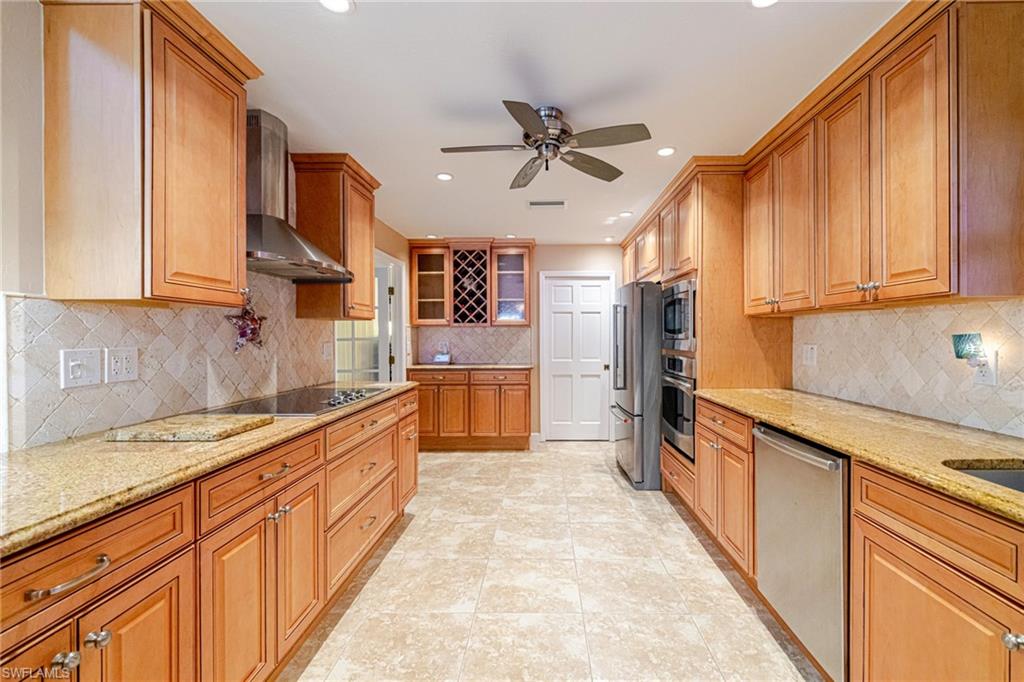 12642 Inverary Cir Property Photo 10
